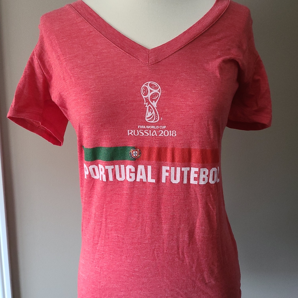 Portugal Futebol Red V-Neck Women's Tee